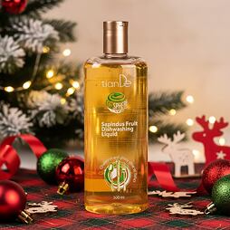 Mycí prostředek na nádobí na bázi plodů Mýdelníku